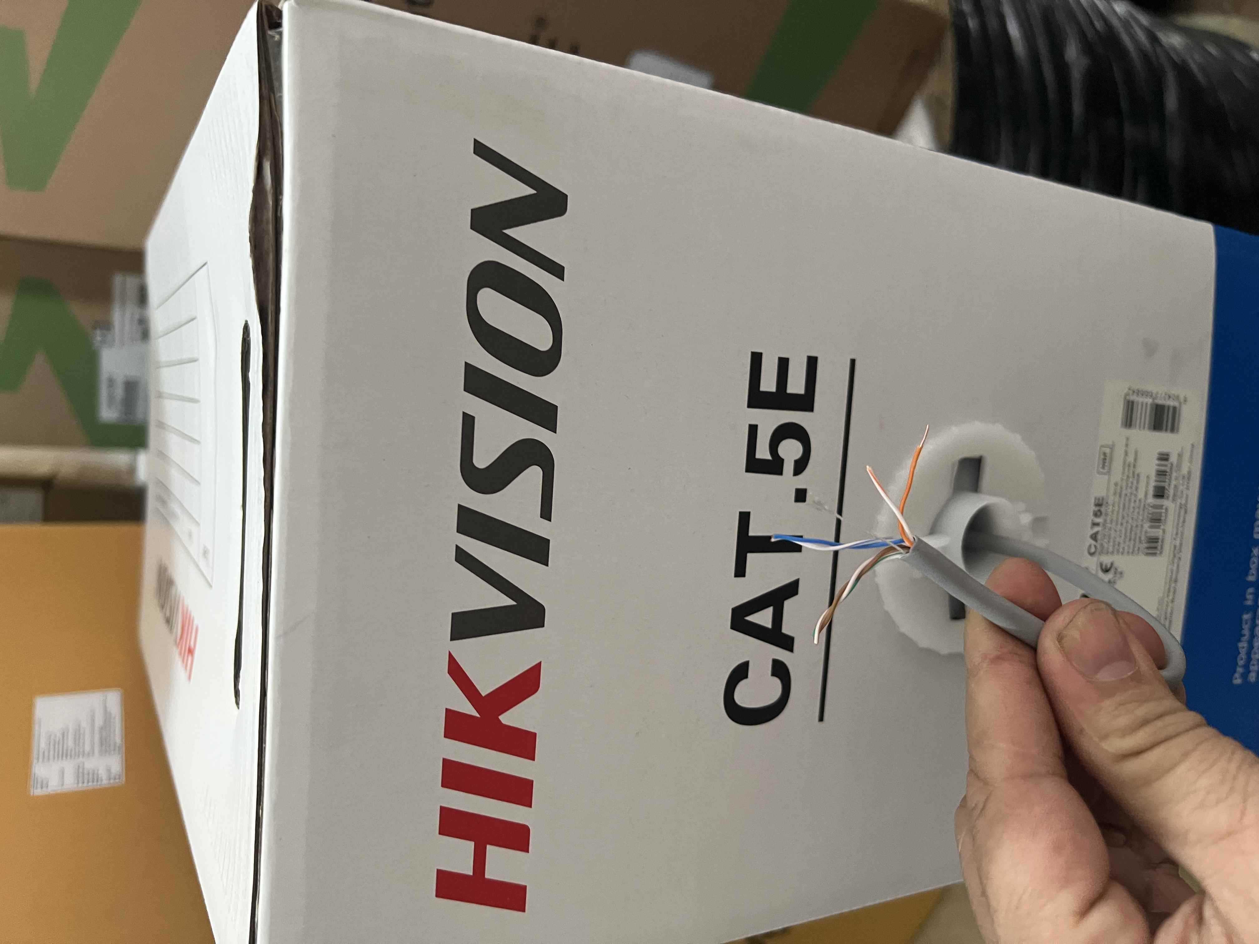 Cáp mạng Cat 5E Hikvision